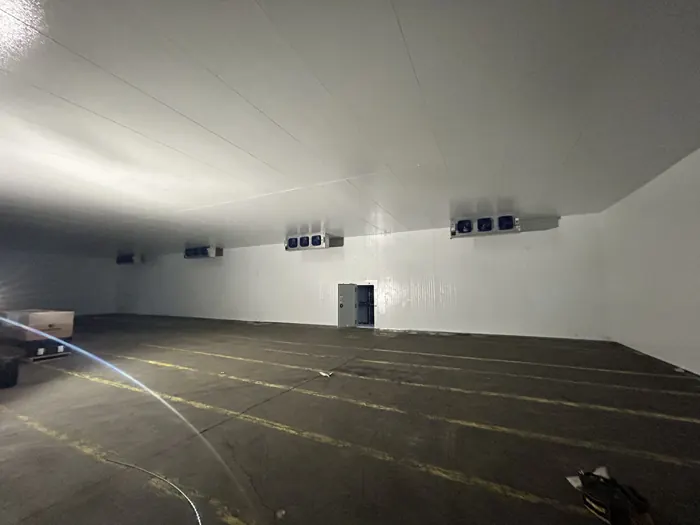 Large cold storage room build